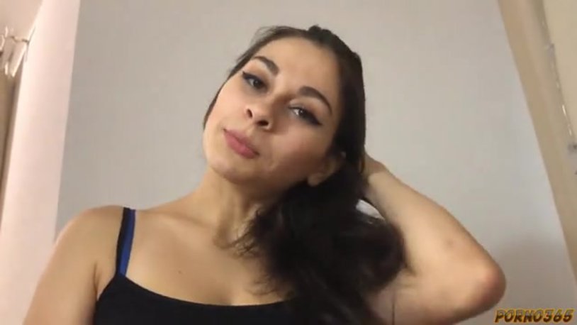 Anastasia Solodkova Lolly Lips Taxi