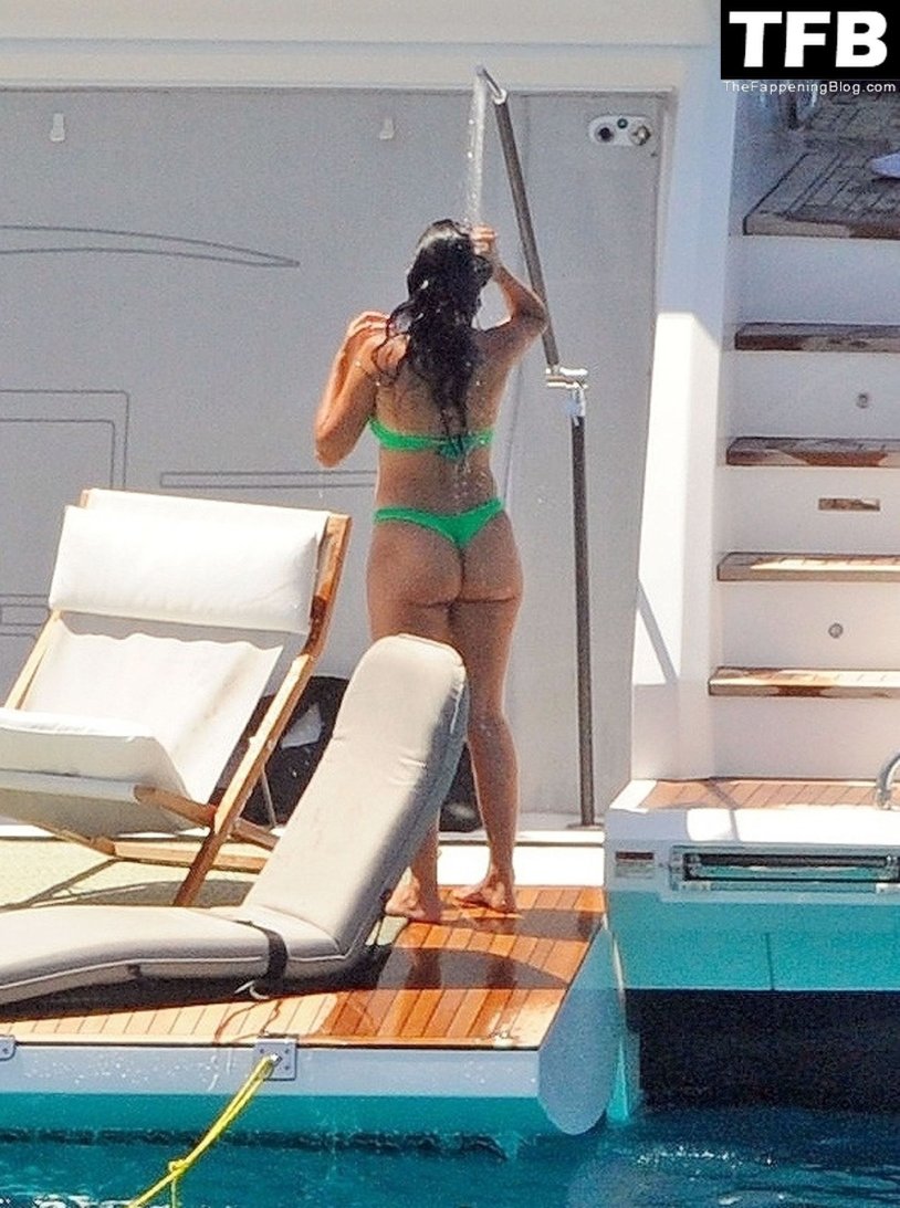 Georgina Rodriguez naked