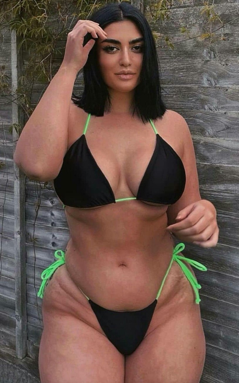 Plus-Size model Irena Drezie