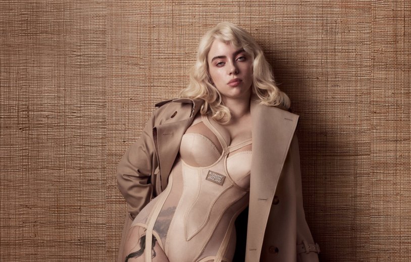 Billy Ailish in underwear