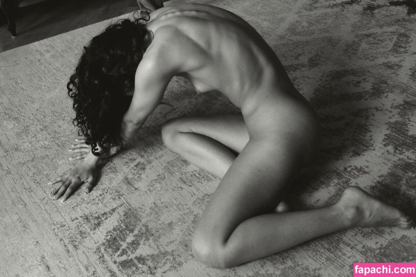 Photos in the style of nude