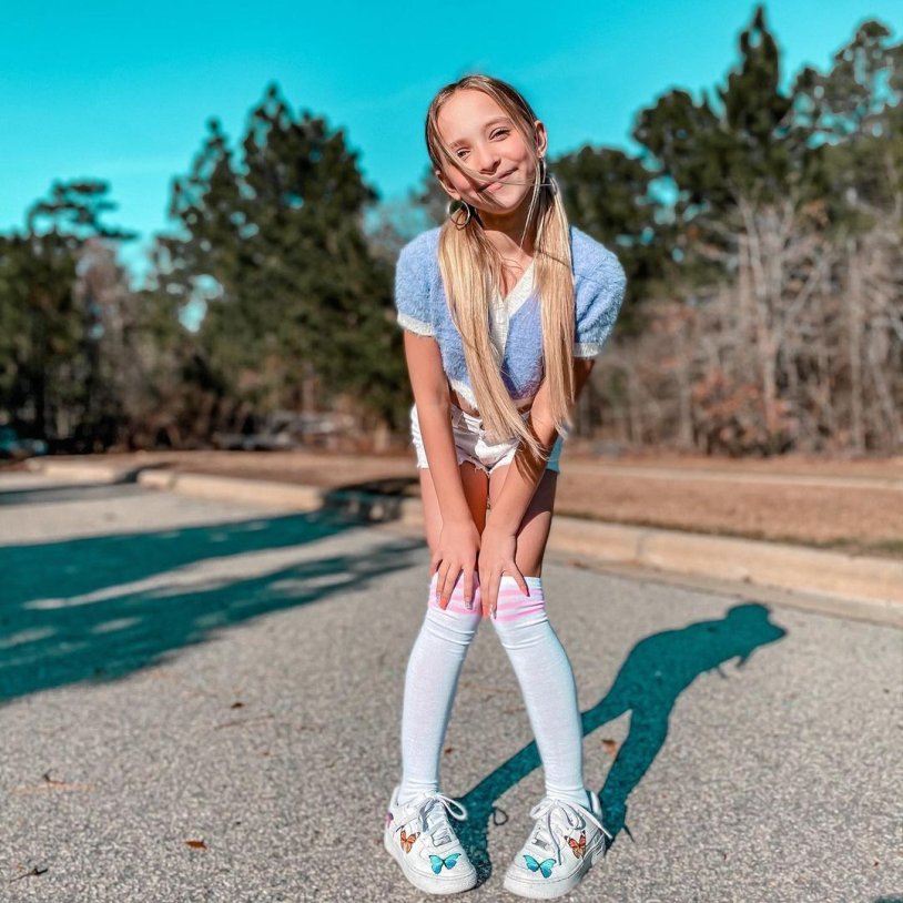 Lilly Ketchman in golfs