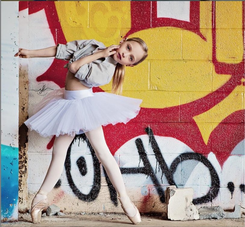 Lilliana Ketchman Chirleider