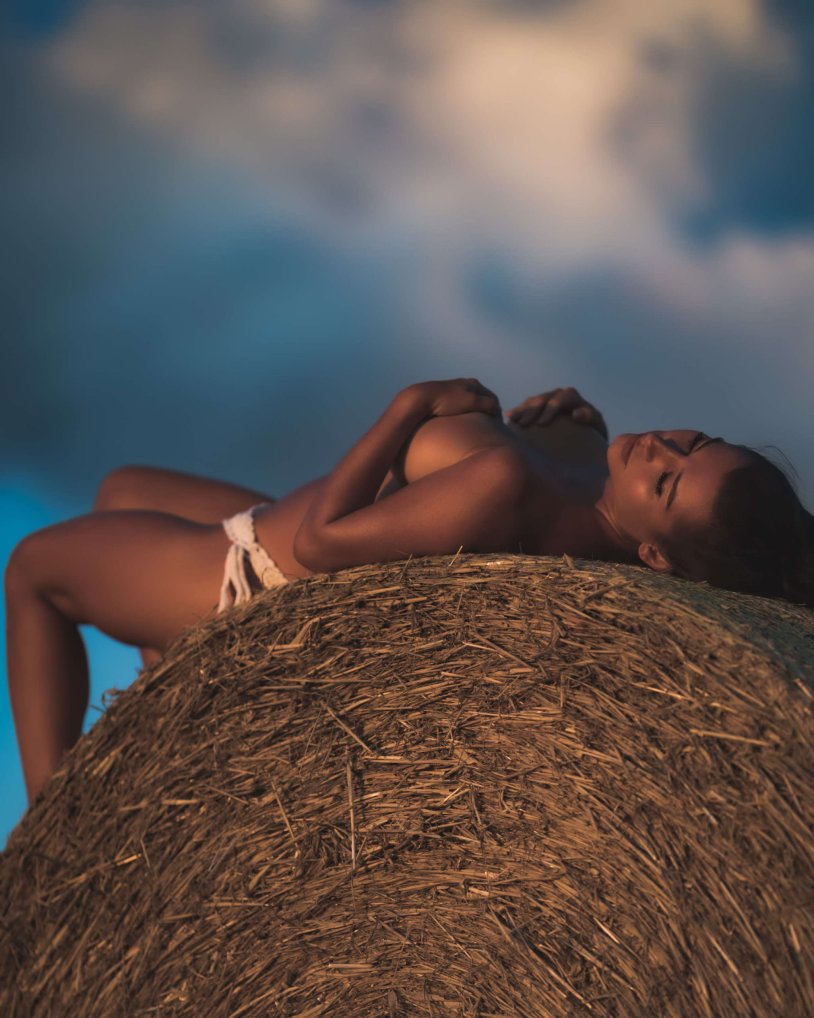 Estephania ha drain naked