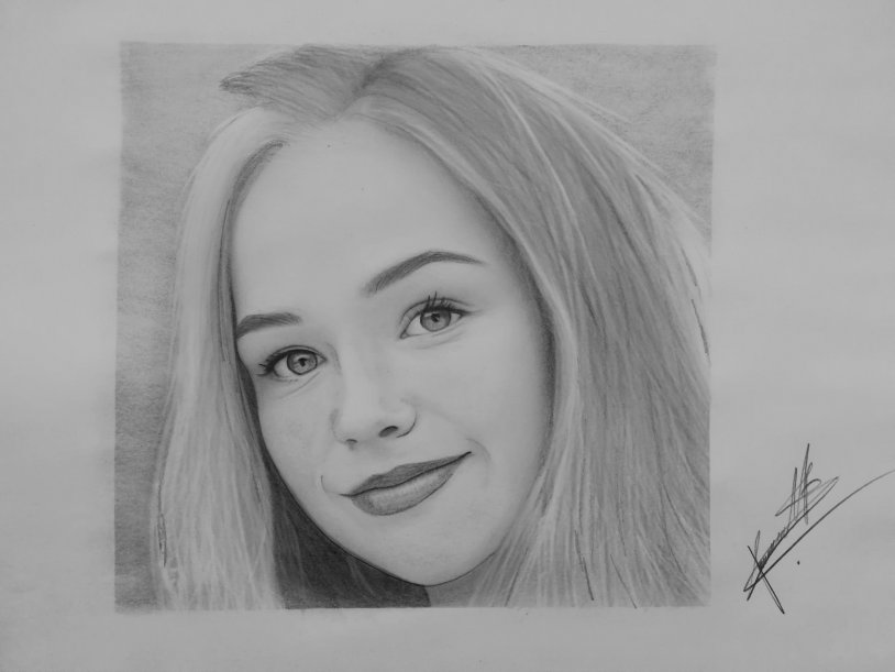 Portrait of a girl with pencil