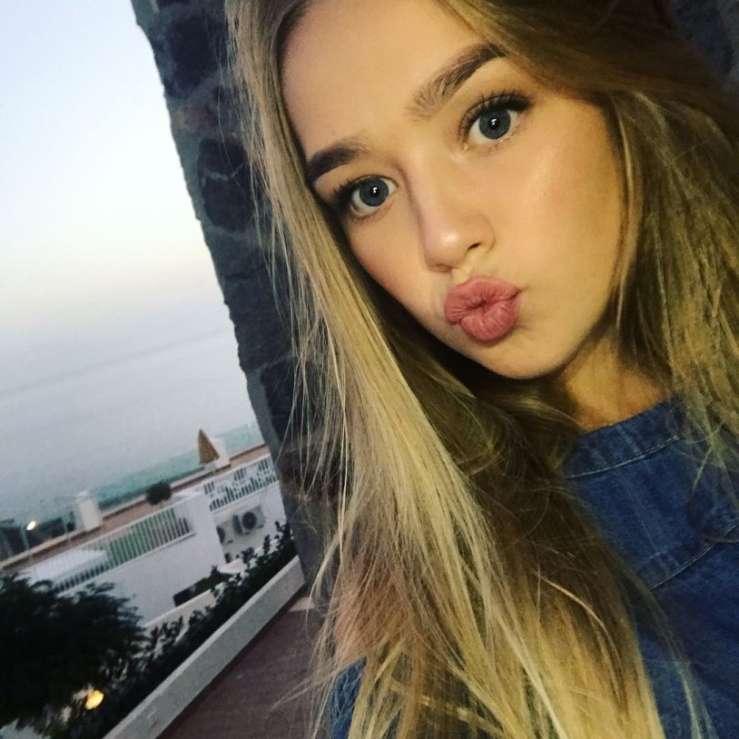 Connie Talbot Selfie
