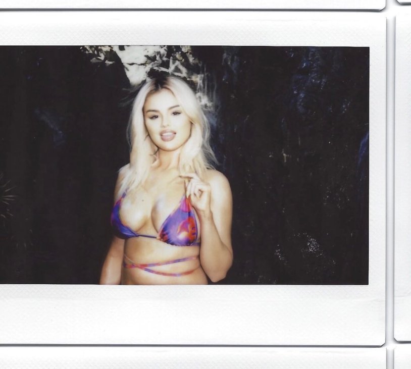 Selena Gomez La Mariette 2021