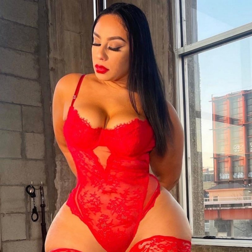 Beauties with magnificent forms