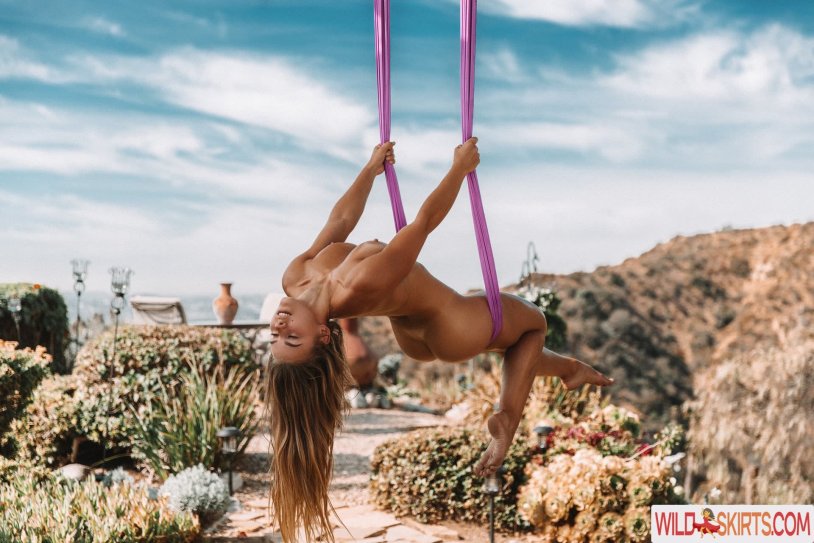 Valeria Zaznenkova Tits