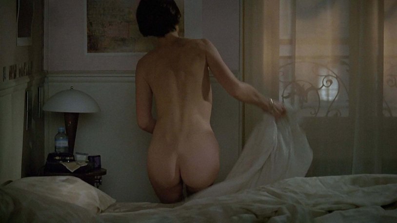 Charlotte Gainsburg is naked