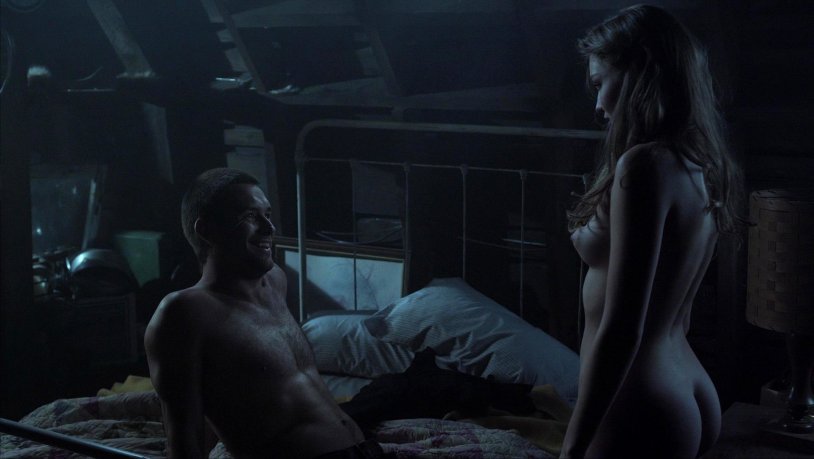 Lily Simmons (Lili Simmons) Lily Simmons