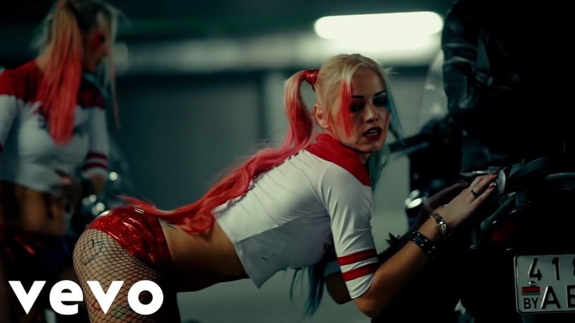 , Margo Robbie 18 + Harley Quin