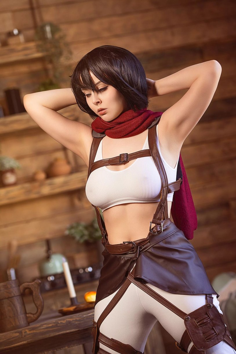 Helly Valentine Mikasa