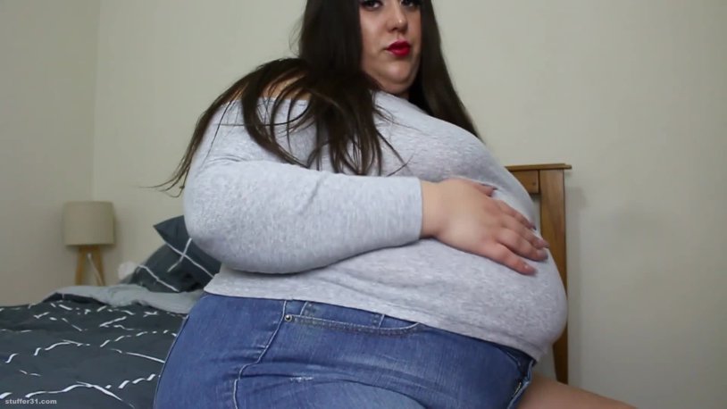 BBW Lyla got stuck in bed