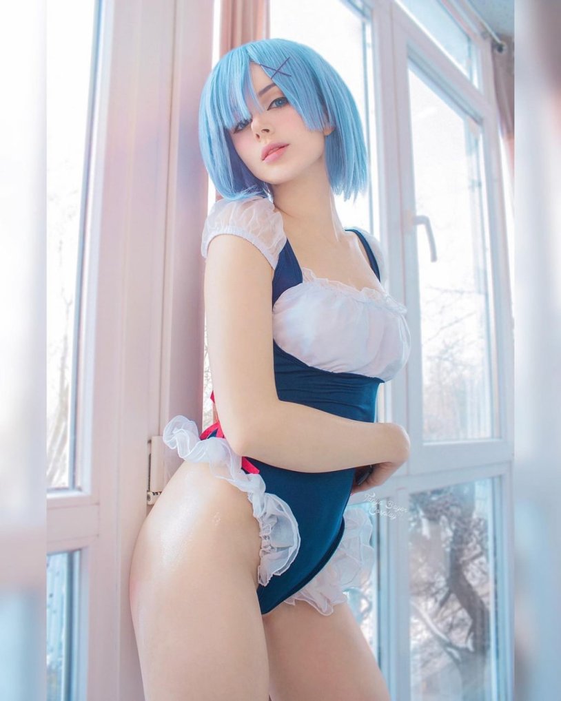 Tanya Bayer Cosplay Plum