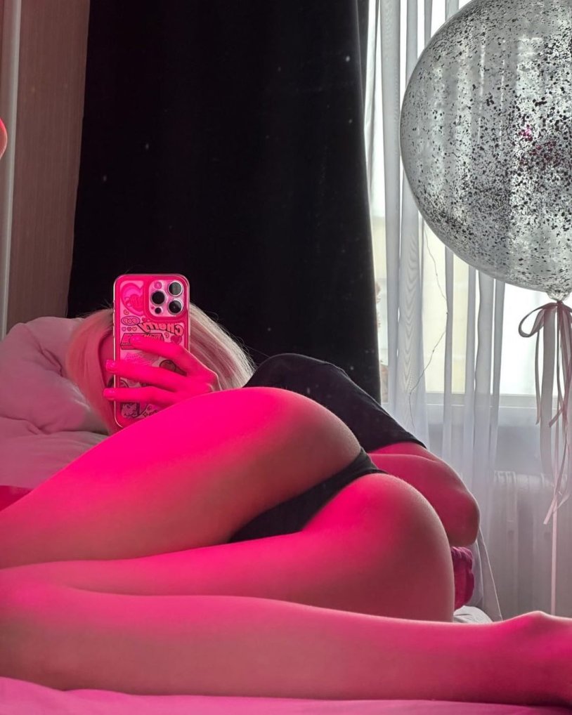 Katiesigmondd onlyfans