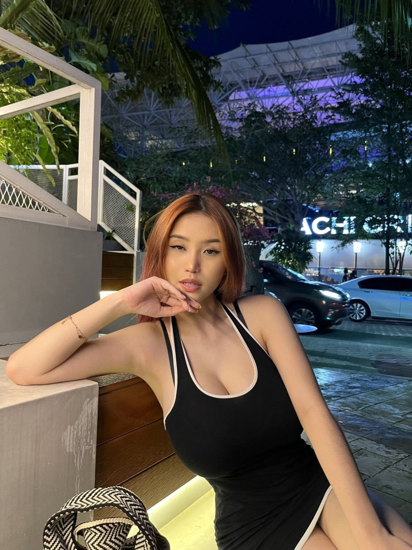 Anastasia khosasih naked boobs