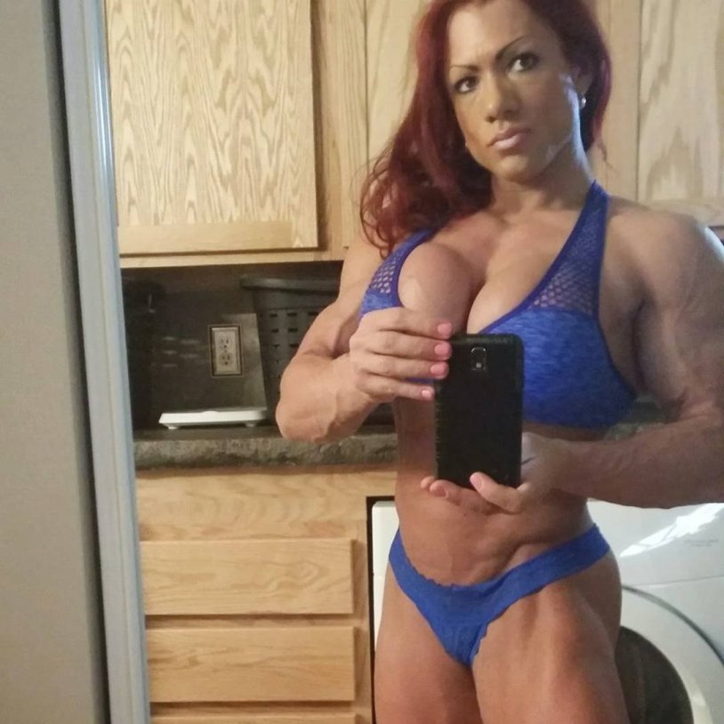 ISABELLE TURELL breasts natural