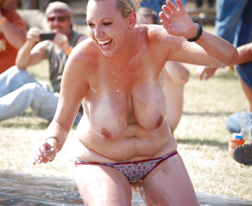 Amateur Granny Saggy Tits in a swimsuit