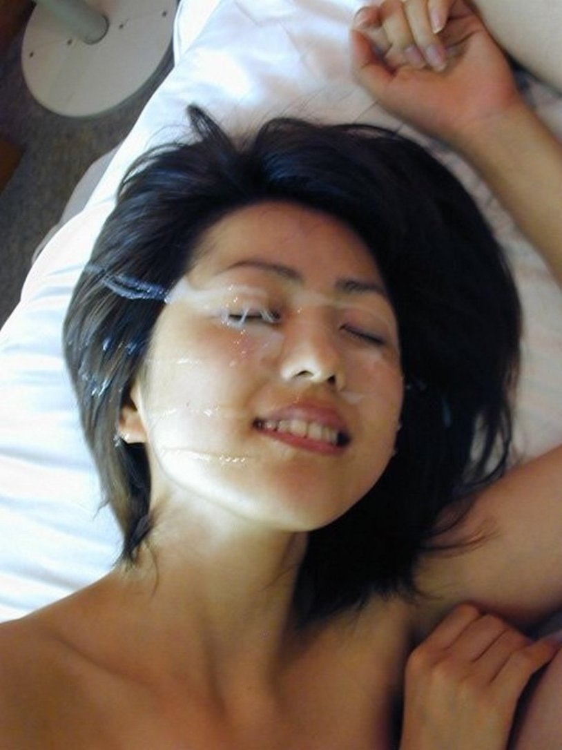 Asian girls cumshot on the body