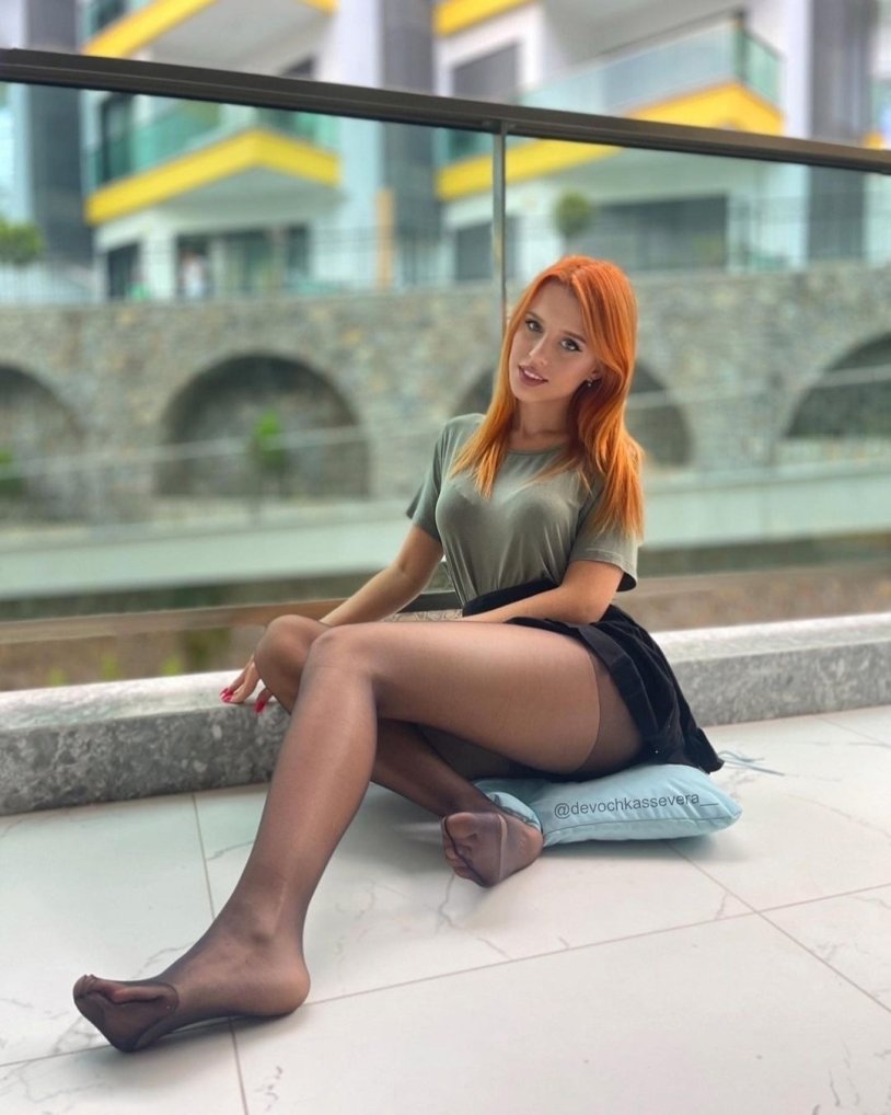 Devochka S Severa in pantyhose photos