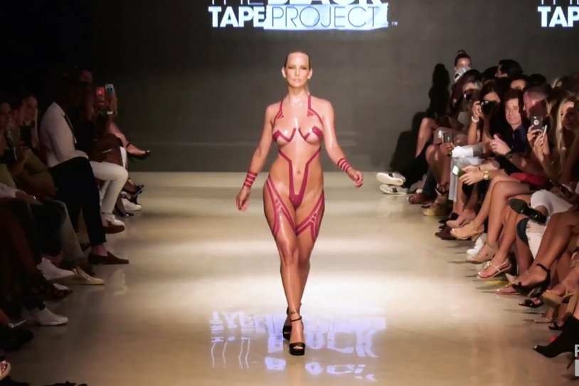 Erotic show on the catwalk
