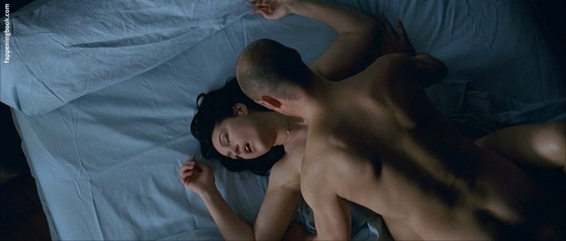 Monica Bellucci naked photo
