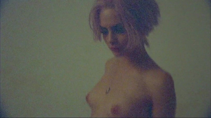 (18+) Cara Delevingne