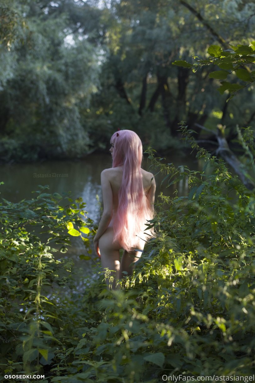 Fully naked Astasiadream