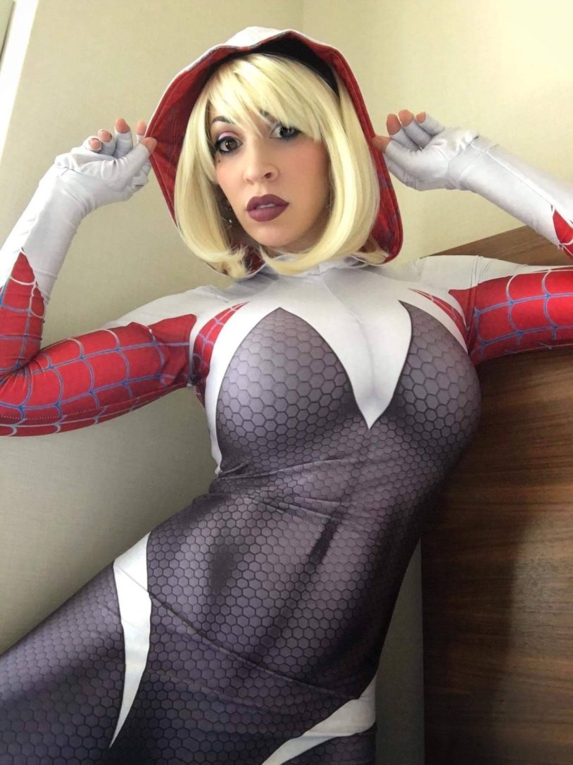 Gwen Staisi Cosplay Nude
