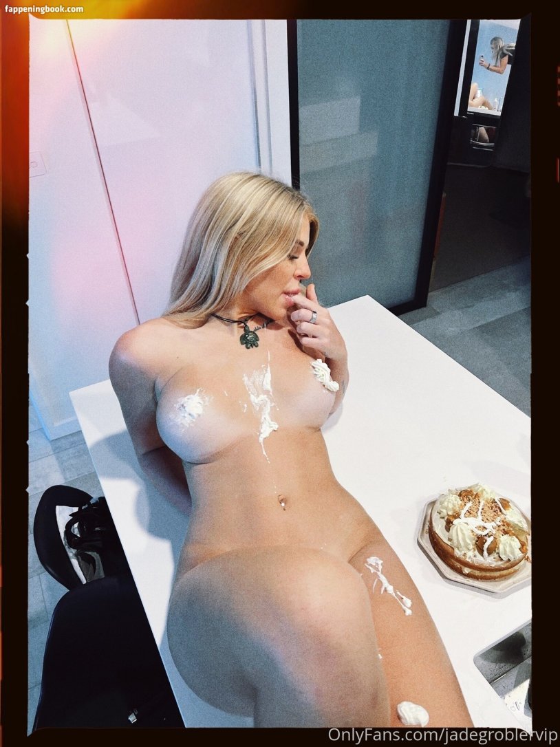 Jade Combator Vagina Naked