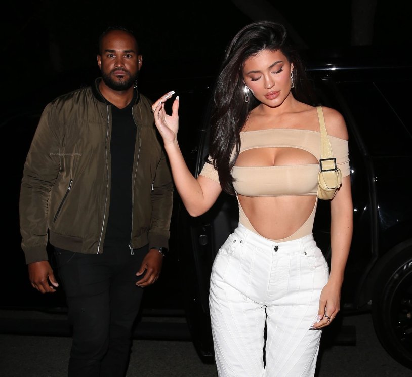 Kylie Jenner 2021 Hot