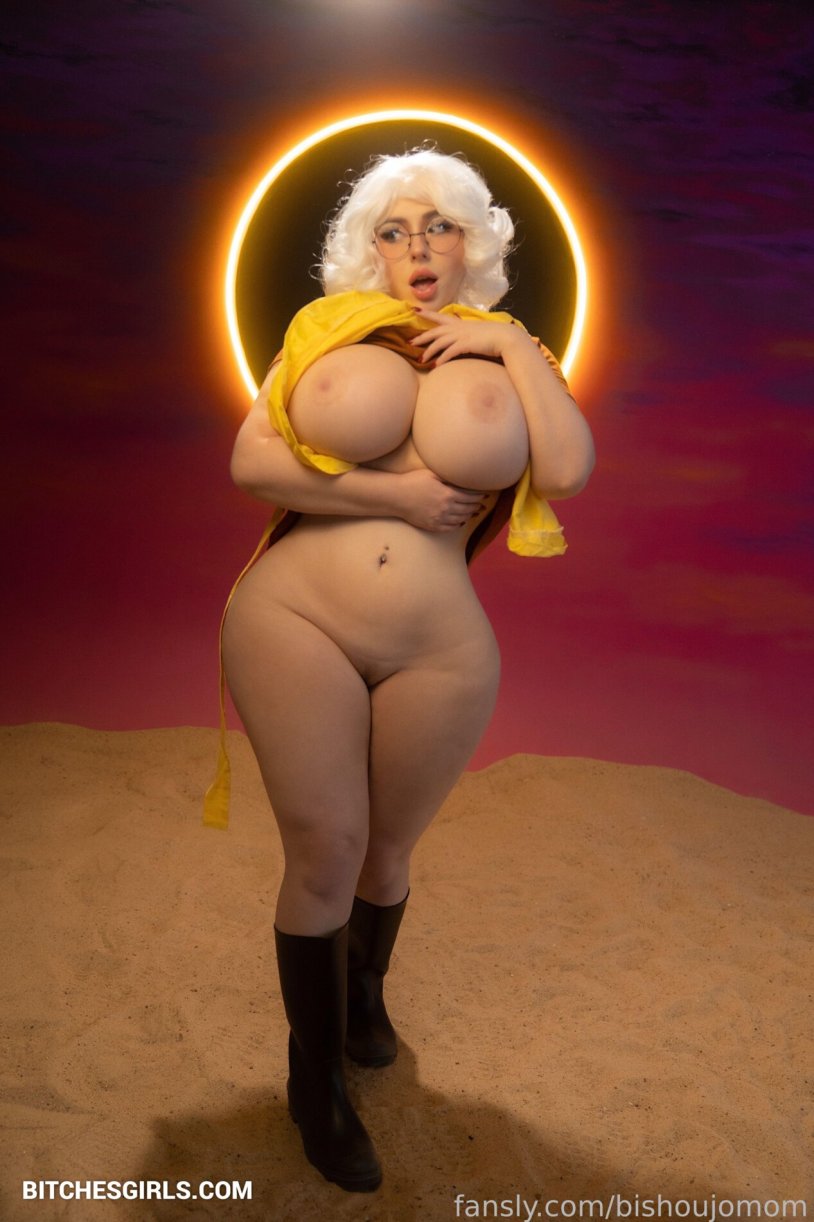 Juliet Michelle is naked