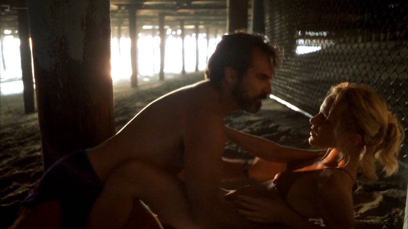 Elina Mazur is naked