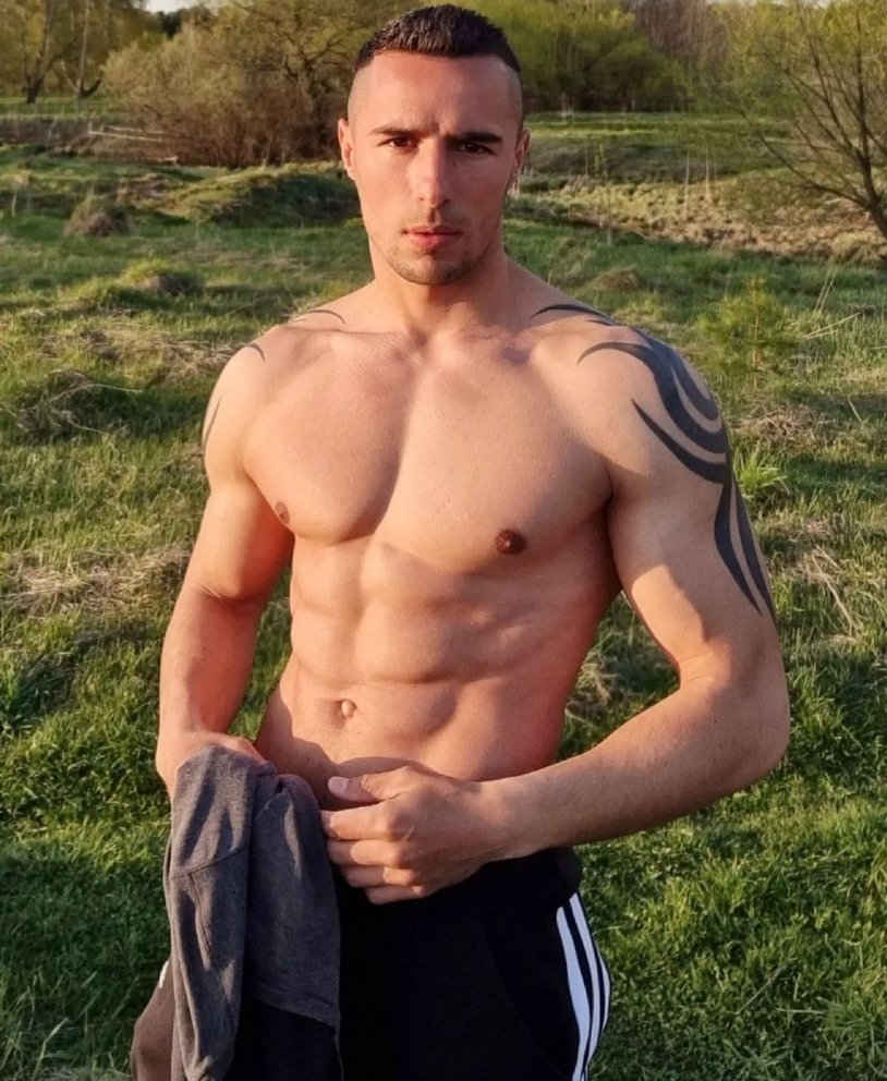 Roman Medvedev naked