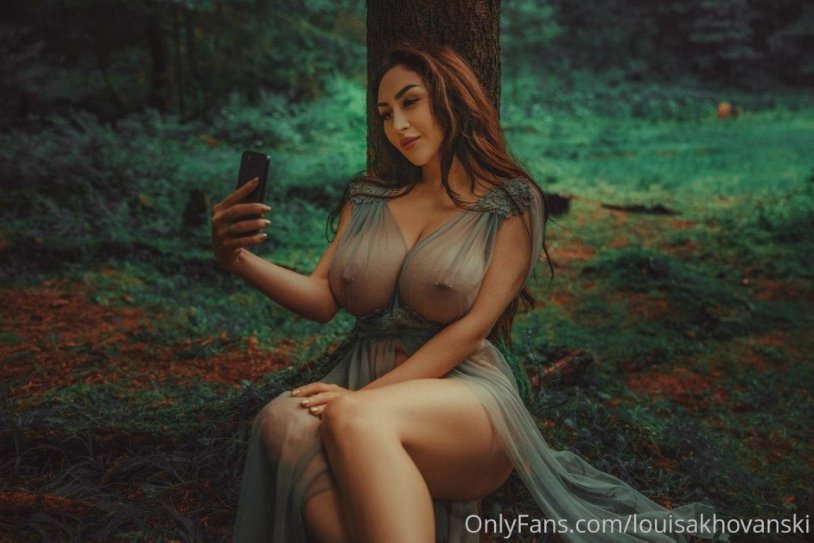 Louise Khovansky Naked Tits