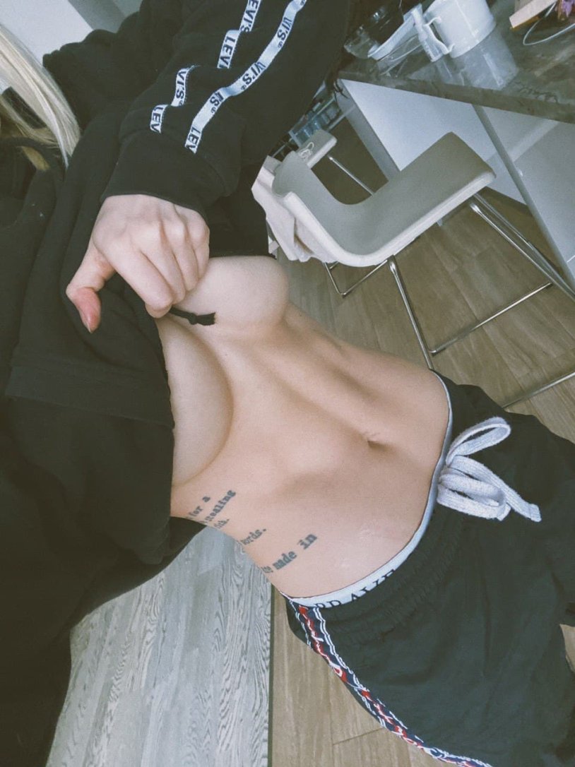 Sarabi Strimmersha is naked