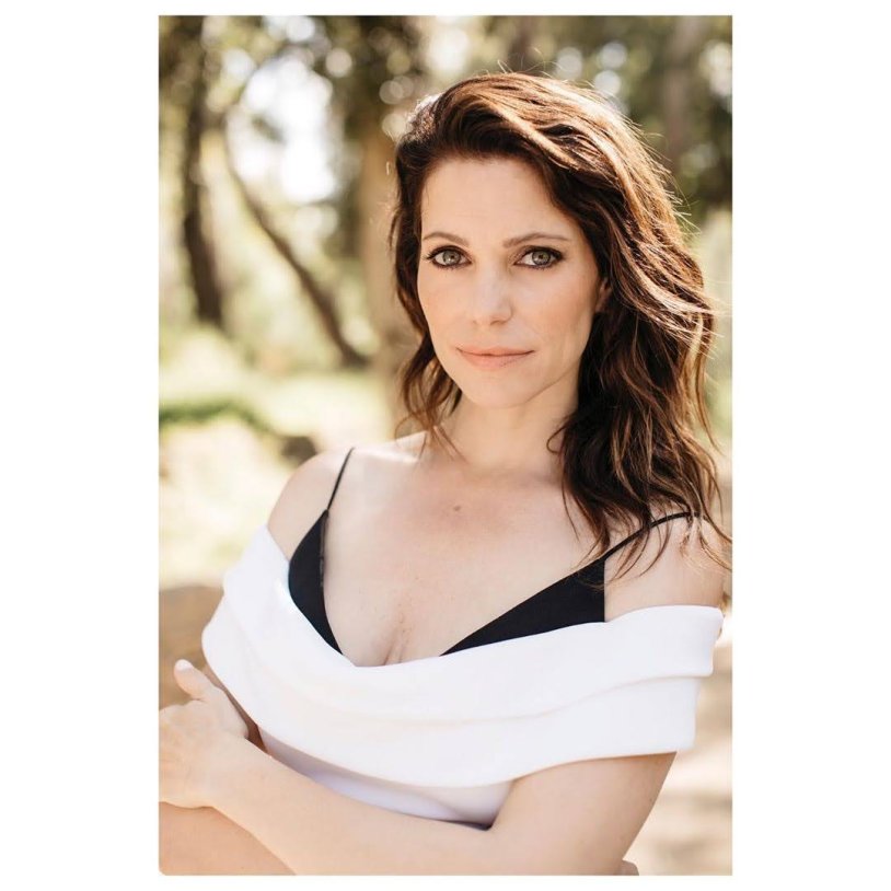 Courtney Hengeler legs