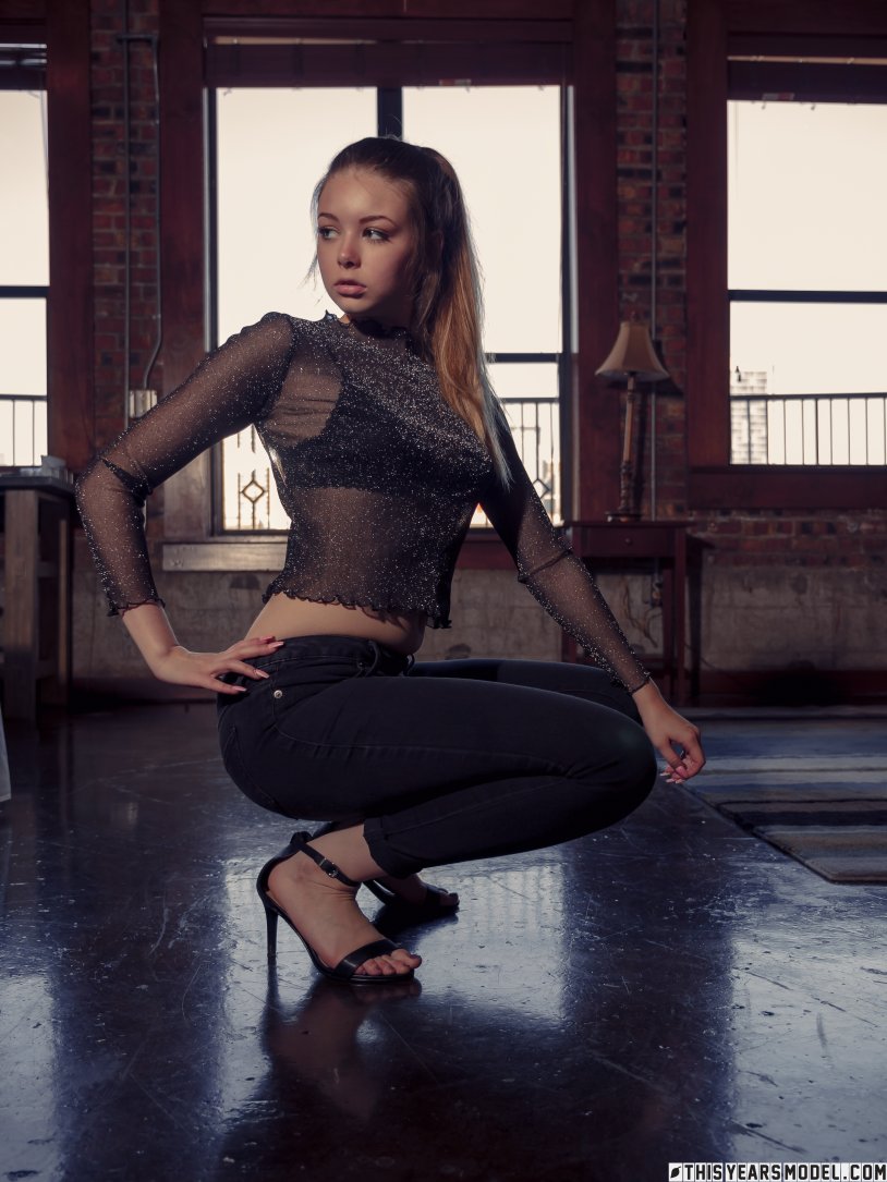 ThiSyearsmodel 2020 Lana Lea