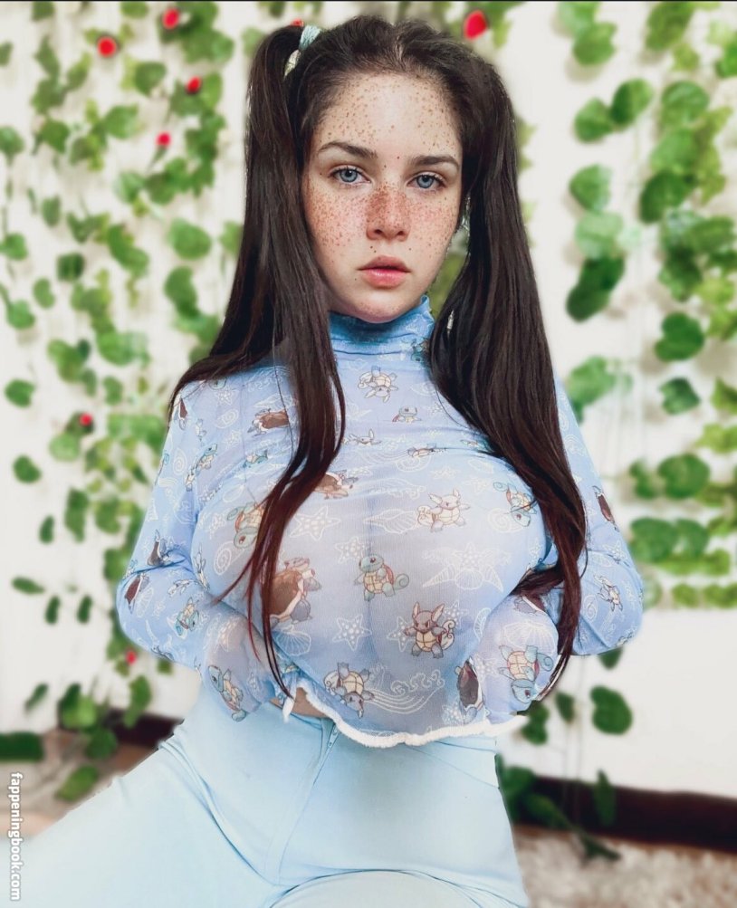 Sarah Bustani Freckles Beautiful Girls